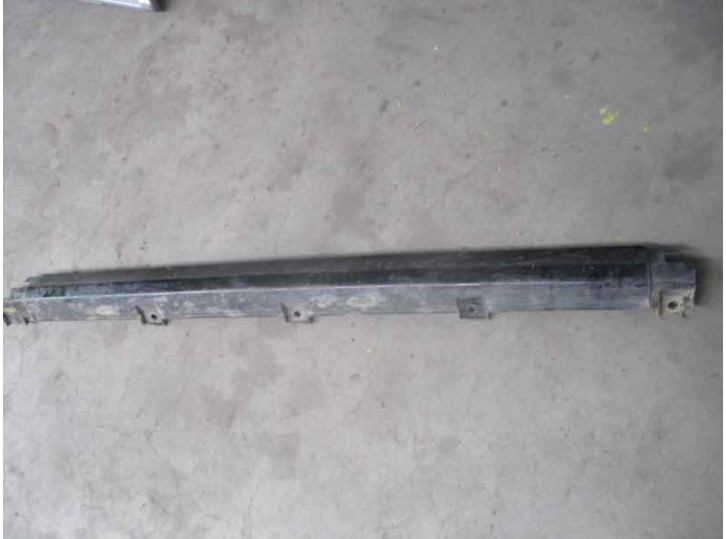 Recambio de faldon delantero para tata indica 1.4 referencia OEM IAM 284381506302N  