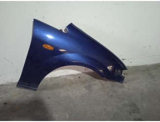 Recambio de aleta delantera derecha para mazda premacy (cp) td active referencia OEM IAM C10052111H AZUL 