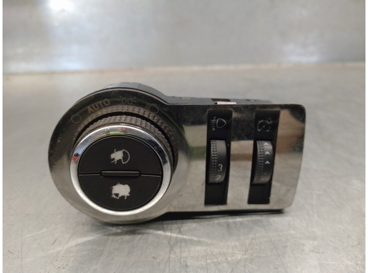 Recambio de mando luces salpicadero para chevrolet cruze lt referencia OEM IAM 13301752 