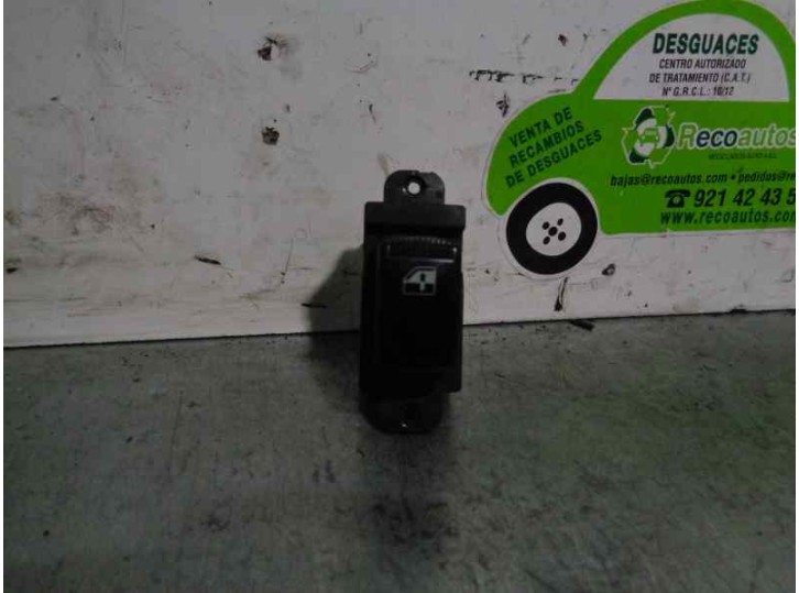Recambio de mando elevalunas delantero derecho para kia carnival ii 2.9 crdi cat referencia OEM IAM 935762D000 