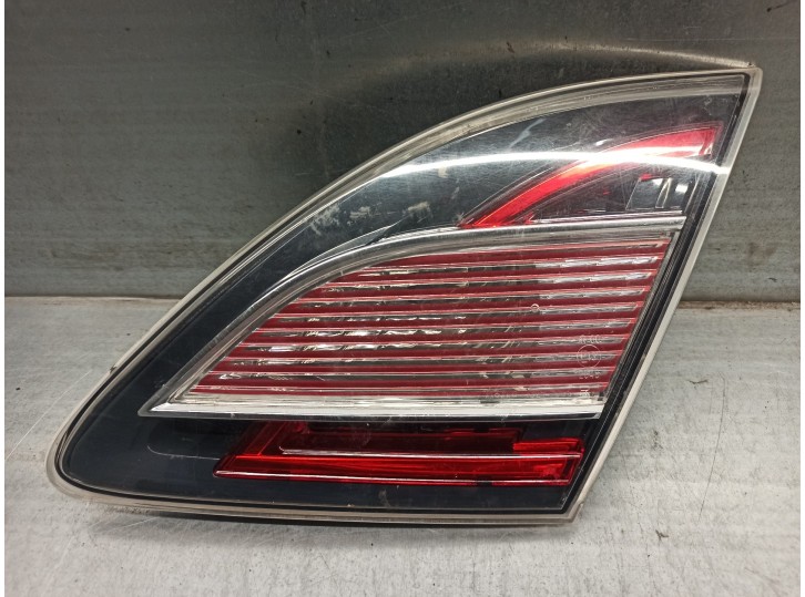 Replacement of rear right light for Mazda 6 Lim. (GH) 2.0 Turbodiesel CAT OEM IAM reference GS1F513F0 FROM 5-DOOR HATCHBACK