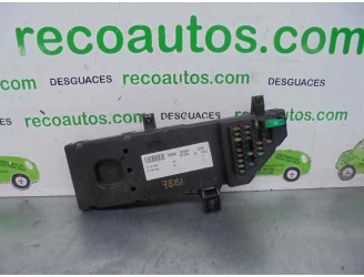 Recambio de caja reles / fusibles para opel vectra c berlina 1.9 cdti referencia OEM IAM 13199490 13181984 