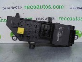 Recambio de caja reles / fusibles para opel vectra c berlina 1.9 cdti referencia OEM IAM 13199490 13181984 