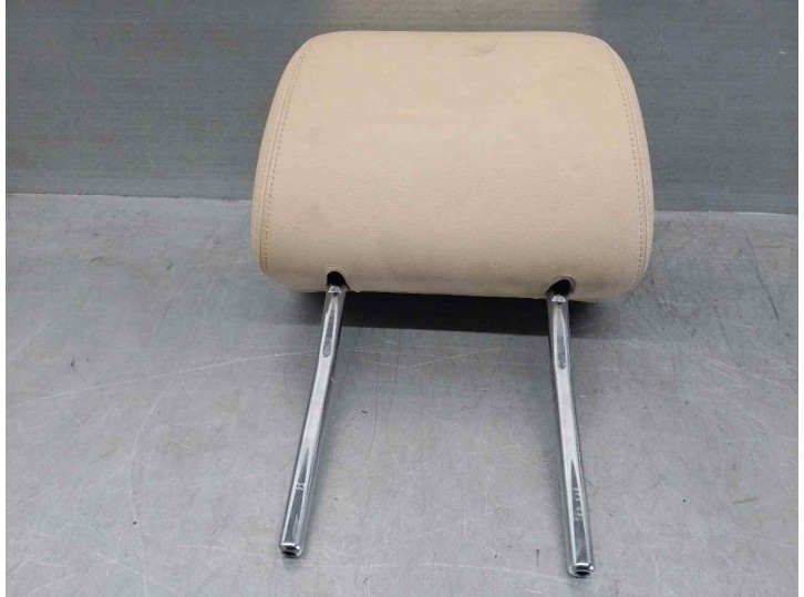 Recambio de reposacabezas para volkswagen touareg (7la) 2.5 tdi referencia OEM IAM 7L6885376F CUERO BEIGE 5 PURTAS