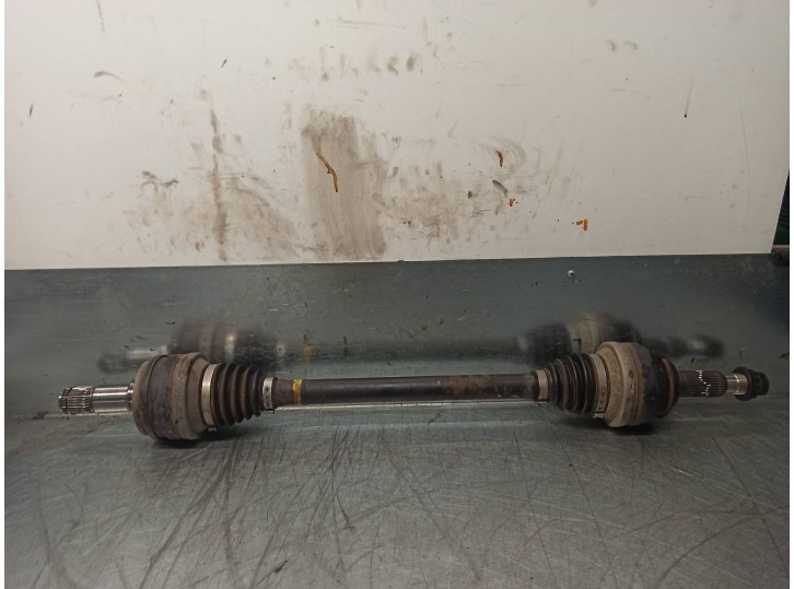 Recambio de transmision trasera derecha para lexus is 200 (ds2/is2) 220d referencia OEM IAM   