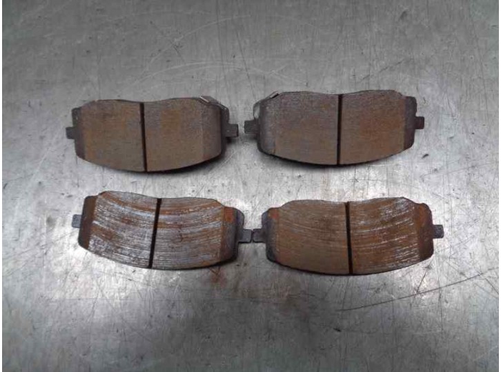 Replacement brake pads for Kia Picanto 1.1 cat OEM IAM reference 