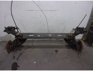 Recambio de puente trasero para renault fluence 1.5 dci diesel fap referencia OEM IAM 555010068R DISCO 5 AGUJEROS BURRA 19