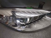 Replacement right headlight for Renault Fluence 1.5 dCi diesel FAP OEM IAM reference 260105345R 