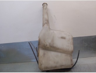 Recambio de deposito limpia para ford sierra berlina 2.0 referencia OEM IAM 90BG17610AA  