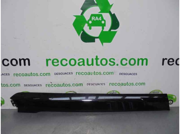 Recambio de moldura para kia carnival 2.9 crdi cat referencia OEM IAM 839154D100  