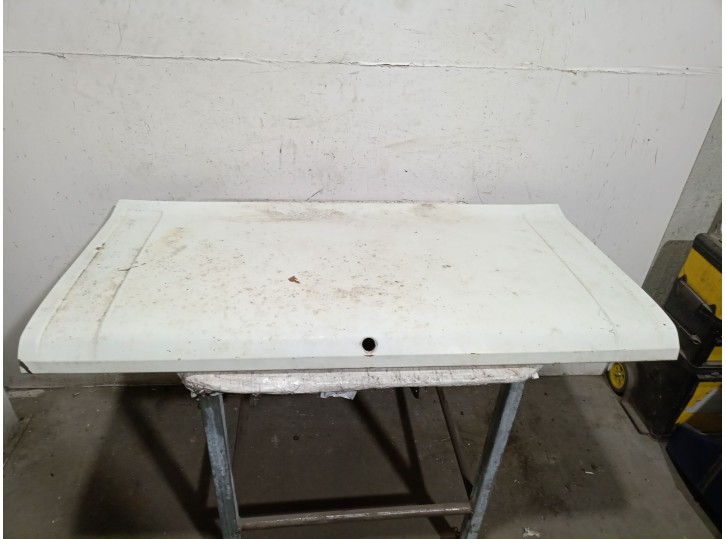 Recambio de porton trasero para seat seat 131 supermiraflori seat 131 referencia OEM IAM 4407880 