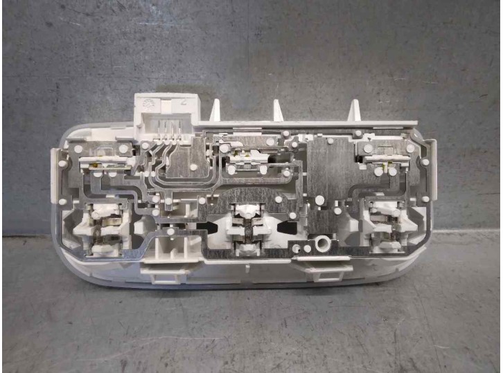 Recambio de luz interior para renault fluence 1.5 dci diesel fap referencia OEM IAM 264300008R DELANTERO 