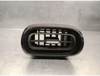 Recambio de aireador para toyota yaris (_p21_, _pa1_, _ph1_) 1.5 hybrid (mxph10) referencia OEM IAM 55650K0040  