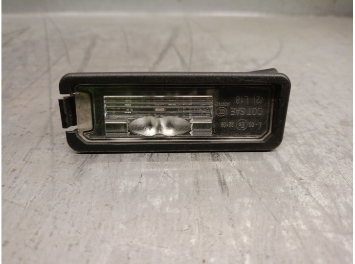 Recambio de piloto matricula para seat leon sportstourer (kl8, kld) 1.0 tsi referencia OEM IAM 3G5943021A 