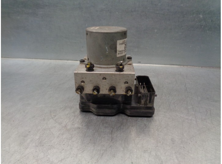 Recambio de abs para hyundai i40 1.7 crdi cat referencia OEM IAM 589203Z510 BH6013I501 MANDO