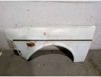 Recambio de aleta delantera izquierda para seat seat 131 supermiraflori seat 131 referencia OEM IAM 4407889 