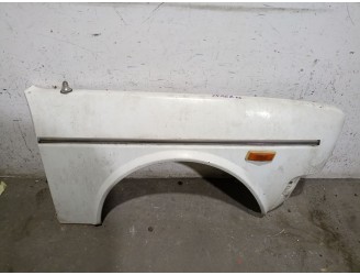 Recambio de aleta delantera derecha para seat seat 131 supermiraflori seat 131 referencia OEM IAM 4407890  