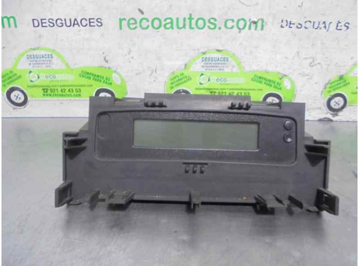 Replacement multifunction display for Renault Megane II estate 1.5 dCi diesel OEM IAM reference 8200290542 
