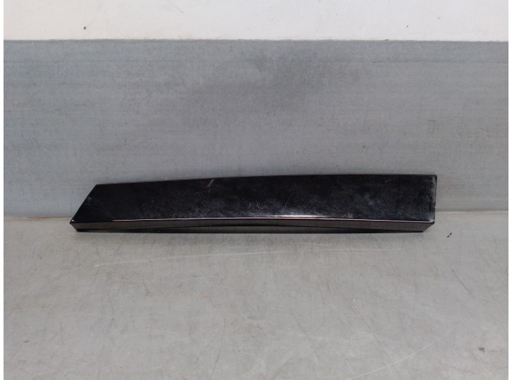 Replacement rear moldings for Porsche Cayenne (typ 92aa) 3.0 v6 tdi cat OEM IAM reference 7P5853381A REAR LEFT 