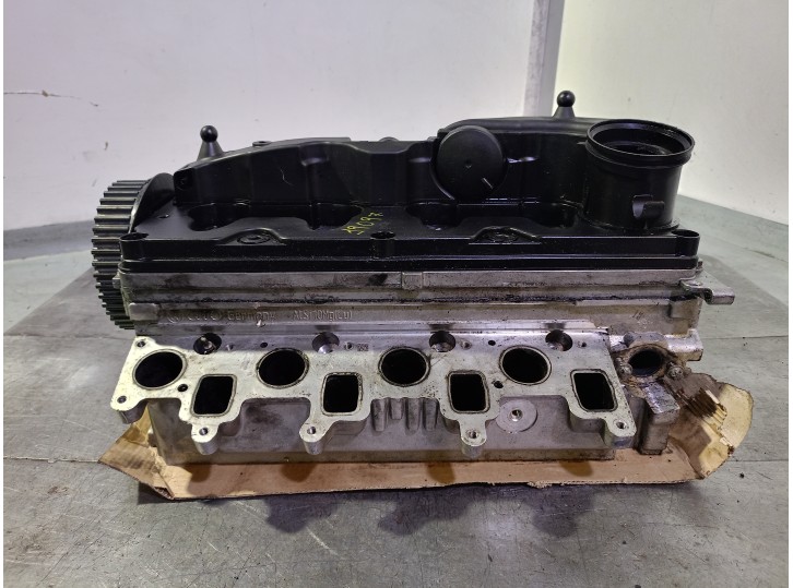 Recambio de culata para volkswagen crafter 2.0 tdi referencia OEM IAM 03L103403 03L103351N 
