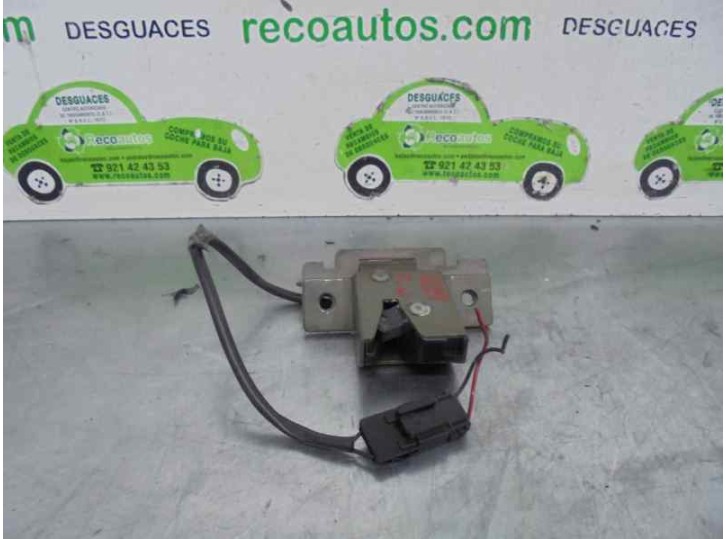 Replacement trunk / tailgate lock for Nissan Primera sedan (P11) 2.0 turbodiesel cat OEM IAM reference 2 PINS 5 DOOR
