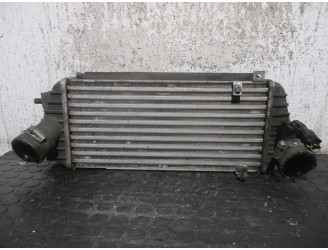 Recambio de intercooler para hyundai i40 1.7 crdi cat referencia OEM IAM 282702A800 