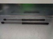 Replacement boot/tailgate struts for Renault Megane II estate 1.9 dCi diesel FAP OEM IAM reference 8200119498 