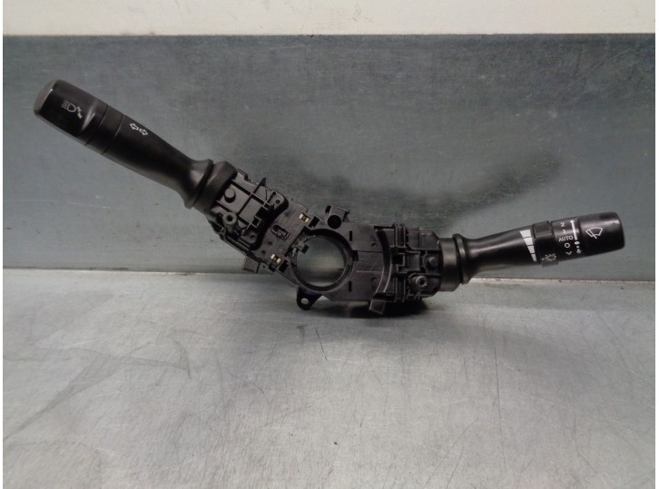 Recambio de mando luces para hyundai i40 1.7 crdi cat referencia OEM IAM 934202Y610 934103Z000 