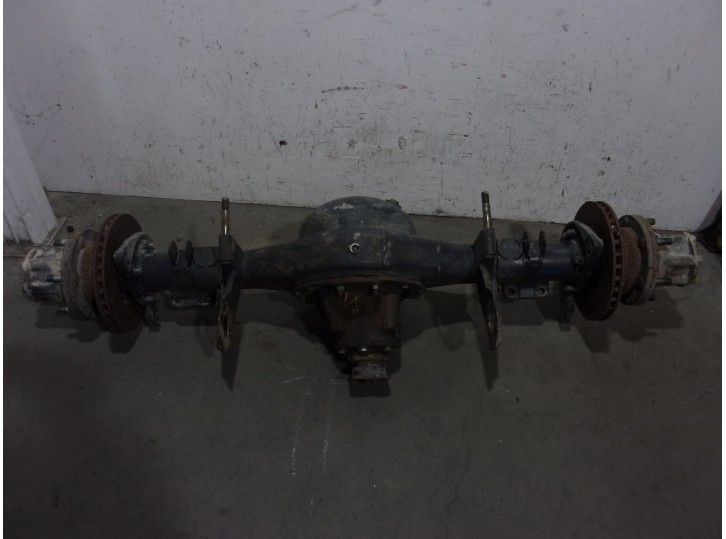 Recambio de puente trasero para nissan atleon nissan atleon referencia OEM IAM 4411609 DISCOS 6 TORNILLOS BURRA 23