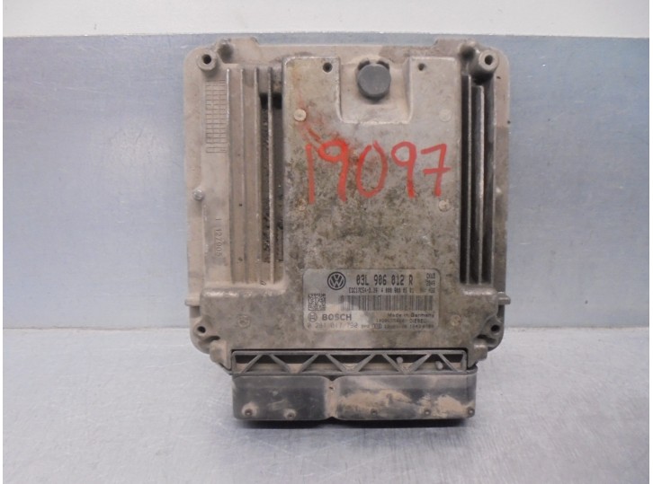 Recambio de centralita motor uce para volkswagen crafter 2.0 tdi referencia OEM IAM 03L906012R 0281017790 
