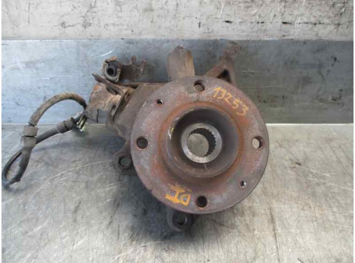 Replacement front left steering knuckle for Peugeot 306 sedan 3/4/5 doors (S2) 2.0 HDi CAT OEM IAM reference 
