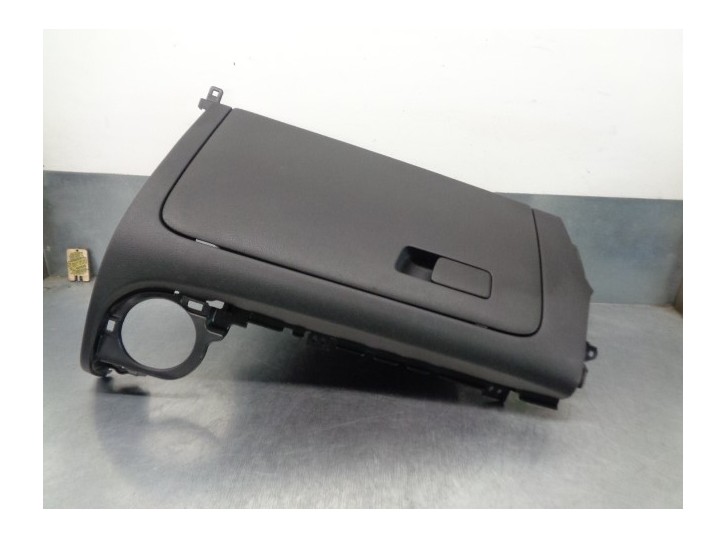 Recambio de guantera para hyundai kona 1.0 tgdi cat referencia OEM IAM 84540J9000 