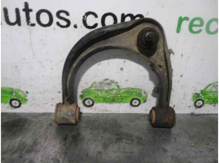Recambio de brazo suspension superior delantero izquierdo para toyota land cruiser (j12) 3.0 turbodiesel referencia OEM IAM 2608