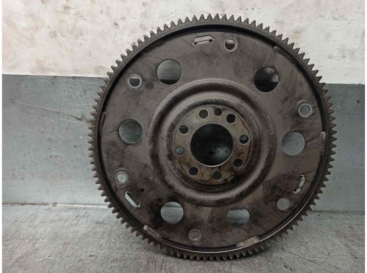 Recambio de volante motor para hyundai i40 1.7 crdi cat referencia OEM IAM 232202A800 