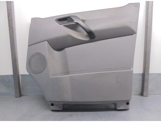 Recambio de guarnecido puerta delantera derecha para volkswagen crafter 2.0 tdi referencia OEM IAM A9067270171 2E0867006 