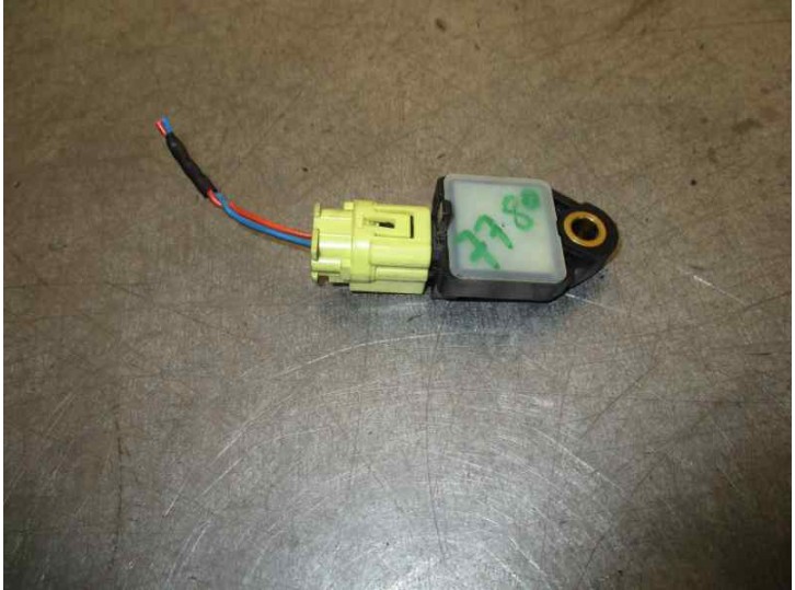 Recambio de sensor impacto para kia carnival 2.9 crdi cat referencia OEM IAM 959202H000 