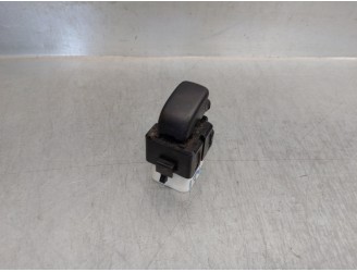 Recambio de mando elevalunas delantero derecho para mitsubishi montero (v60/v70) 3.2 di-d cat referencia OEM IAM MR445659  