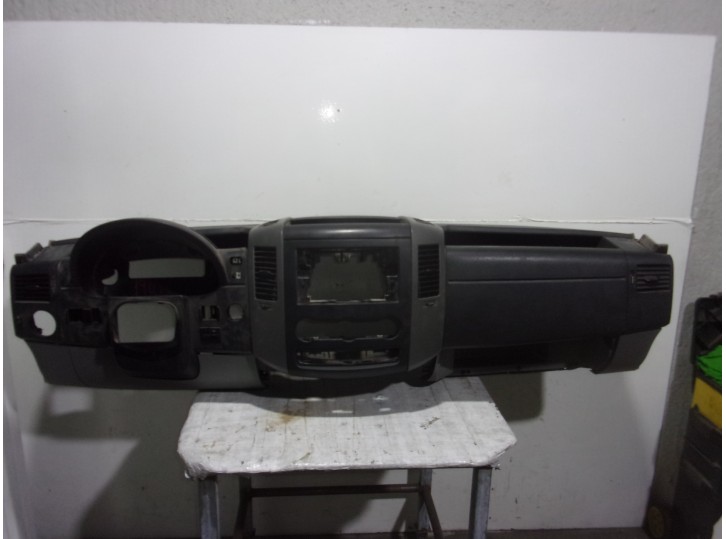 Recambio de salpicadero para volkswagen crafter 2.0 tdi referencia OEM IAM 2E1857011A NEGRO Y GRIS 