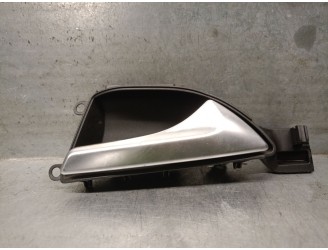 Recambio de maneta interior trasera derecha para mercedes-benz clase a (w176) a 180 cdi (176.000) referencia OEM IAM A2467600261