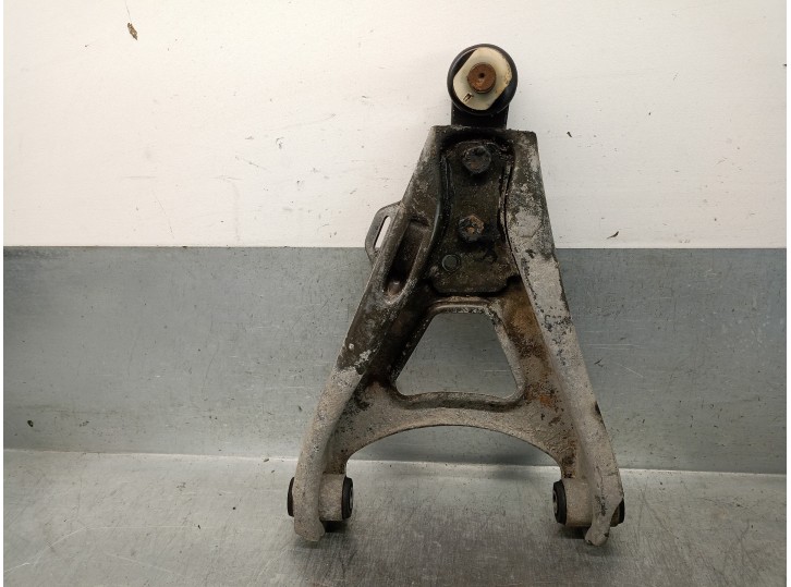 Recambio de brazo suspension inferior delantero izquierdo para renault 9 1.4 referencia OEM IAM C1J-EXPLOSION 