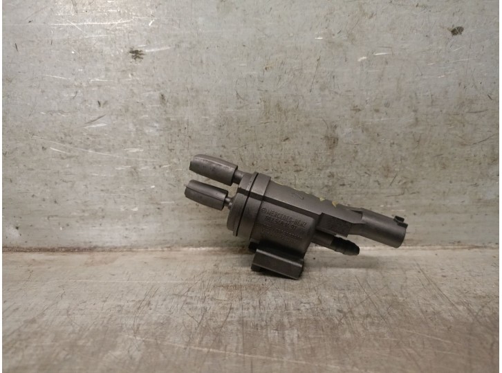 Recambio de electrovalvula vacio para mercedes-benz clase c (w203) c 180 kompressor (203.046) referencia OEM IAM 0025401497 0025
