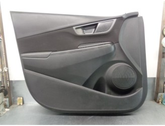 Recambio de guarnecido puerta delantera izquierda para hyundai kona 1.0 tgdi cat referencia OEM IAM 82370J9000 82307J9010 