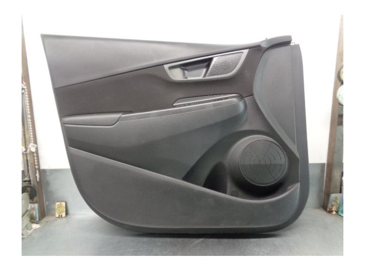 Recambio de guarnecido puerta delantera izquierda para hyundai kona 1.0 tgdi cat referencia OEM IAM 82370J9000 82307J9010 