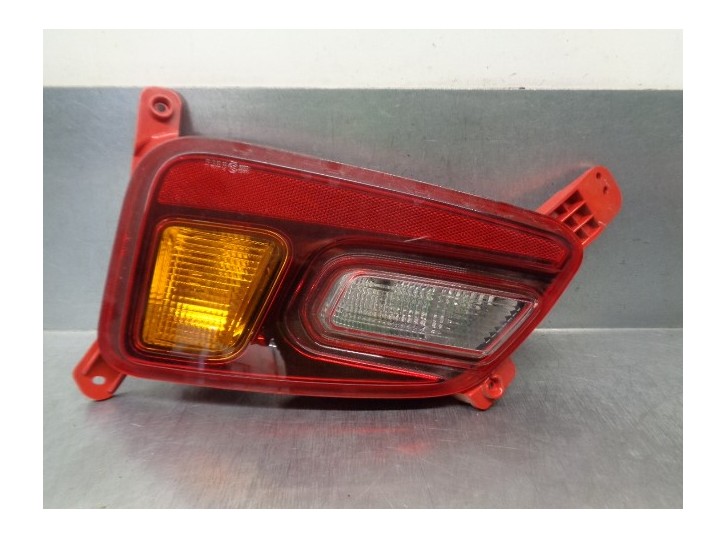 Recambio de piloto trasero derecho paragolpes para hyundai kona 1.0 tgdi cat referencia OEM IAM 92406J9000 