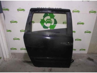 Recambio de puerta lateral corredera derecha para kia carnival 2.9 crdi cat referencia OEM IAM 770044D030 NEGRA 5 PUERTAS