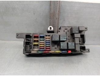 Recambio de caja reles / fusibles para volvo s60 berlina 2.4 diesel cat referencia OEM IAM 518828009 