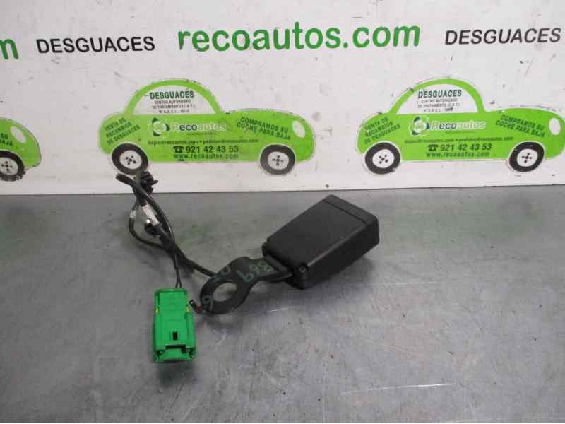 Recambio de enganche cinturon para dacia sandero 1.5 dci diesel fap cat referencia OEM IAM 878172680R  