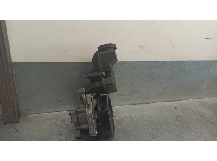 Recambio de bomba servodireccion para mercedes-benz clase slk (w171) roadster 3.0 v6 cat referencia OEM IAM 