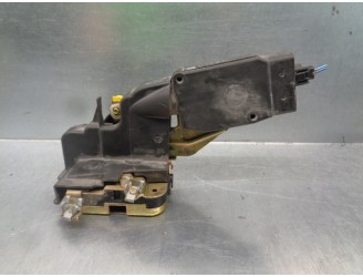 Recambio de cerradura puerta delantera derecha para mitsubishi carisma berlina 5 (da0) 1900 di-d comfort referencia OEM IAM MR91