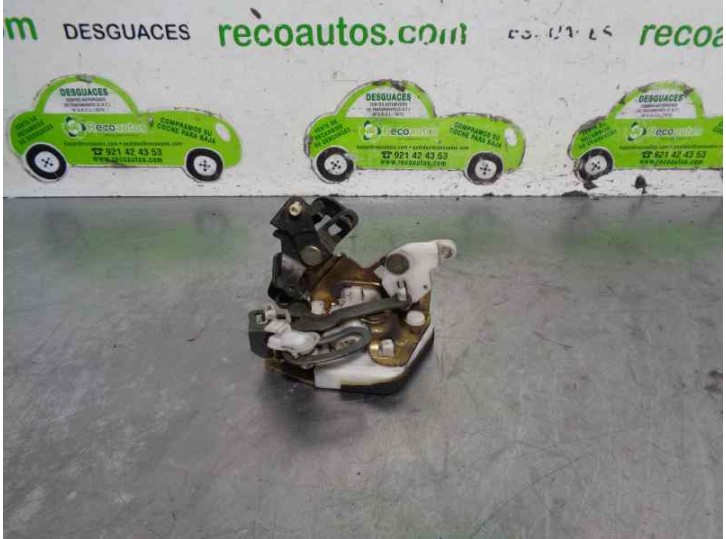 Recambio de cerradura puerta trasera izquierda para hyundai galloper santano 2.0 referencia OEM IAM 5 PUERTAS